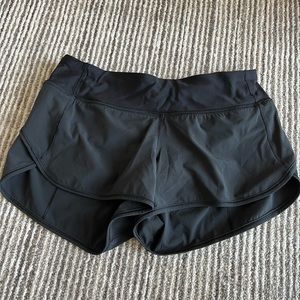 Lululemon shorts size 4